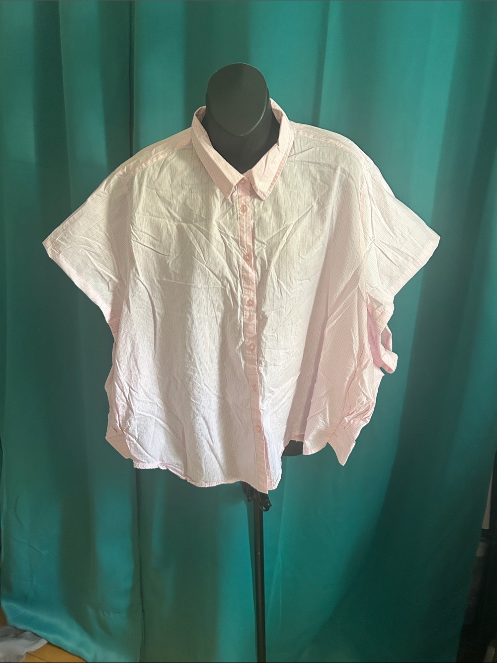 Boxy Button-Down Women's Top in Light Pink